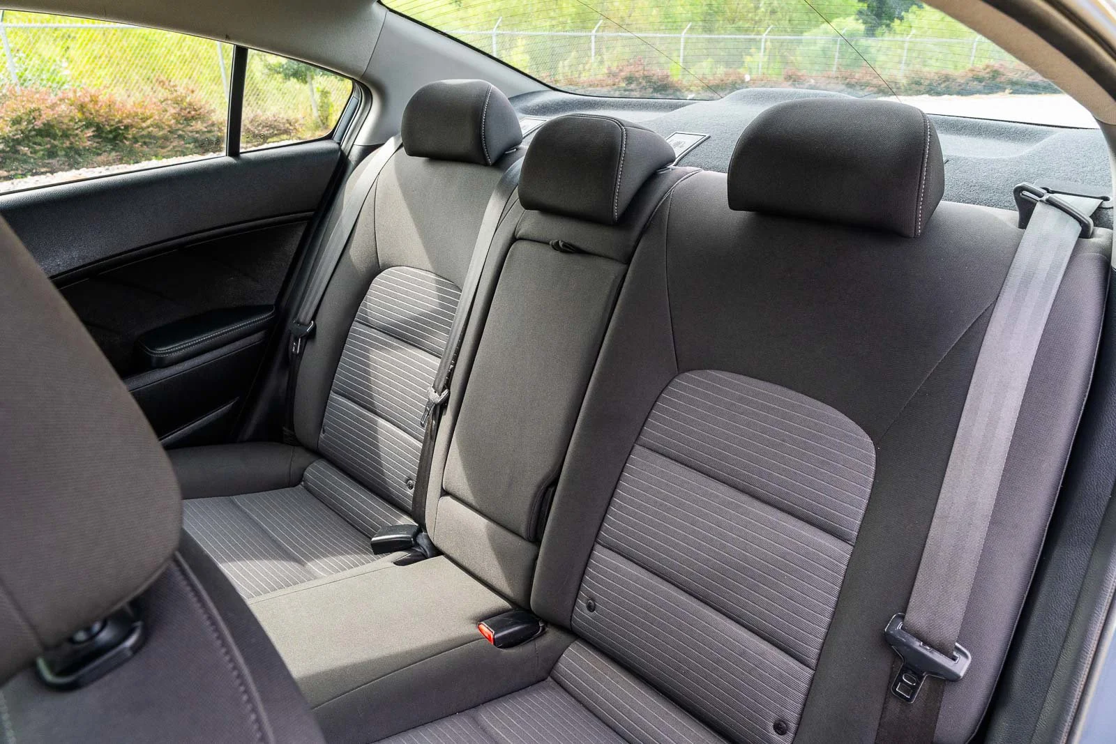 Used 2015  Kia LX image 16
