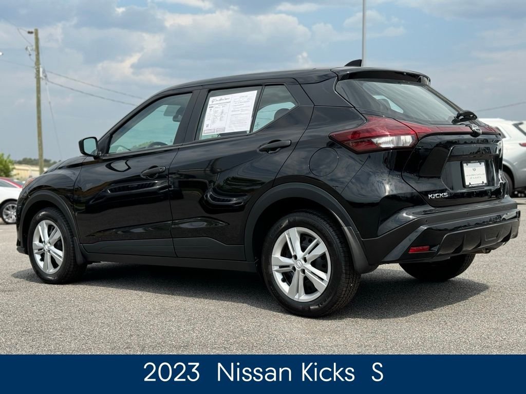 Used 2023 Black Nissan S image 4
