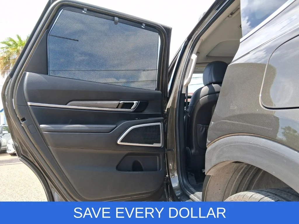 Used 2022 Green Kia EX image 19
