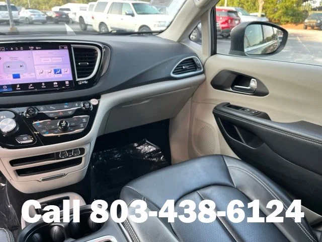 Used 2023 Gray Chrysler Touring L image 14