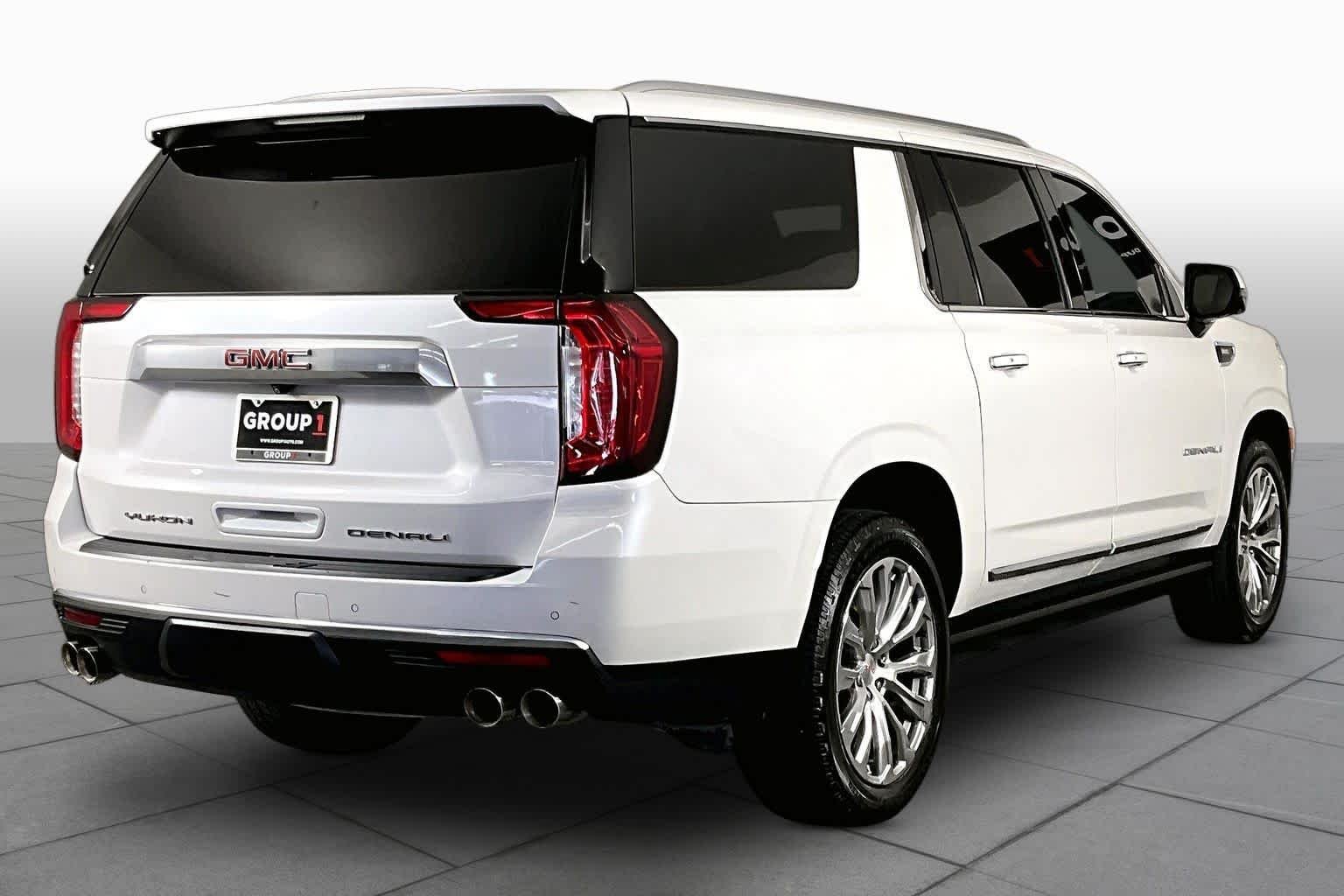 2022 GMC Yukon XL Denali - Photo 13
