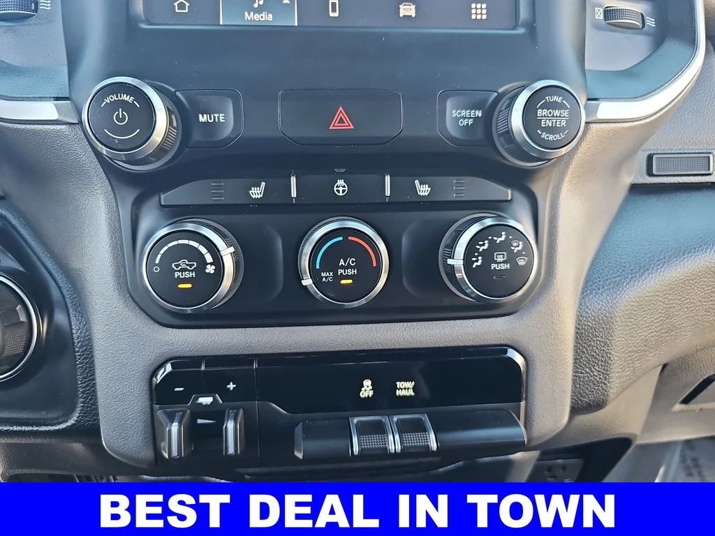 Used 2023 White Ram Big Horn/Lone Star image 20