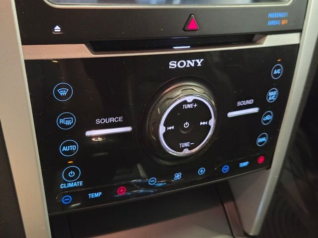 Used 2015  Ford Limited image 21