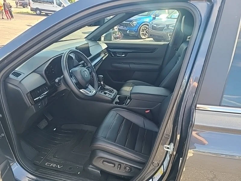 Used 2025  Honda Sport Touring image 13