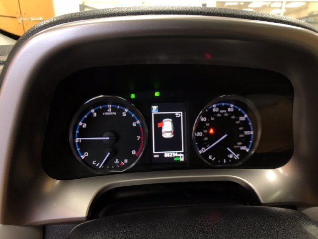 Certified Used 2018 Silver Sky Metallic Toyota Limited image 14