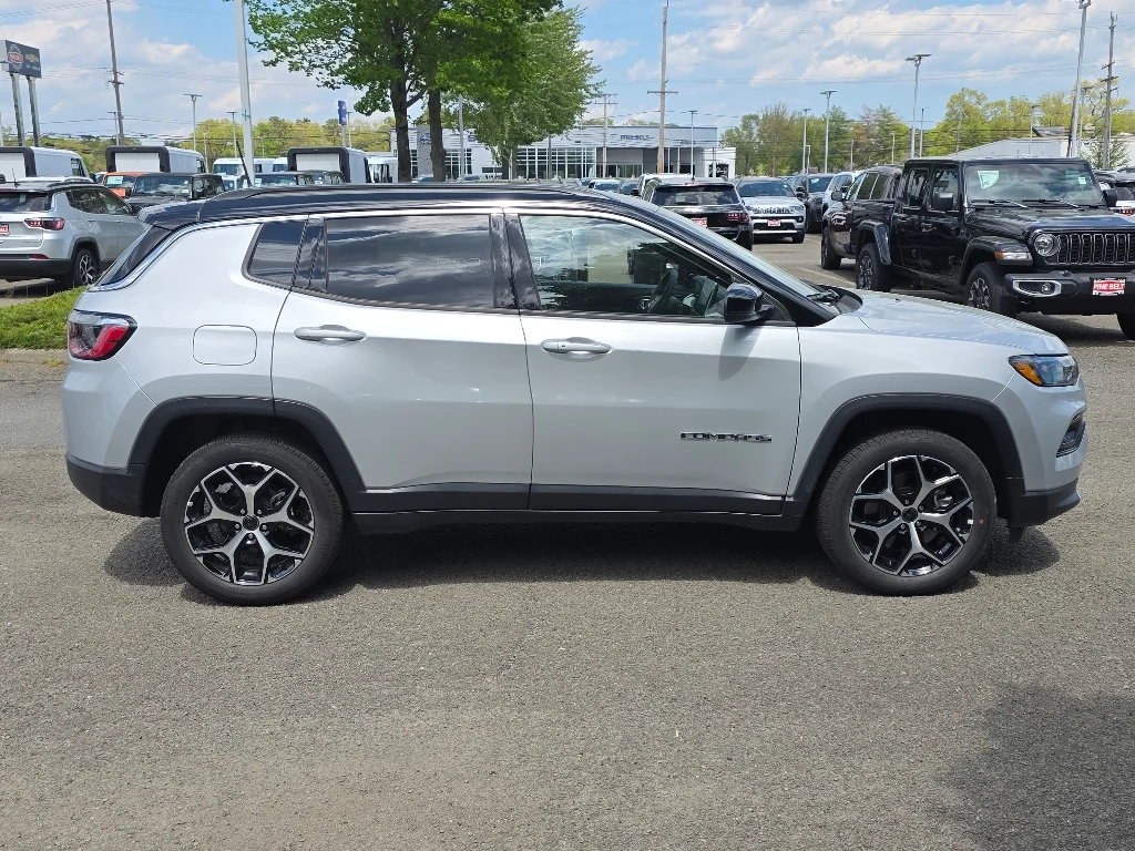 Used 2026 Silver Zynith Clear Coat Jeep Limited image 18