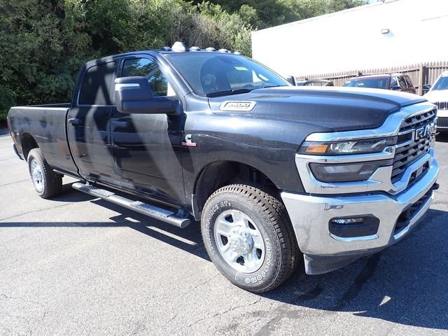 2025 RAM 2500 Tradesman - Photo 10