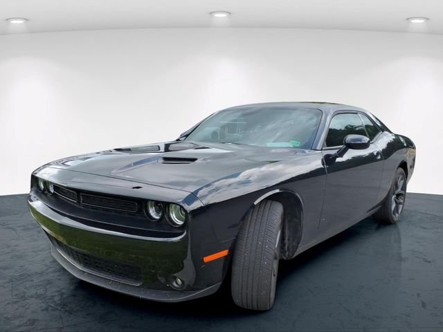Used 2023 Black Dodge SXT image 3