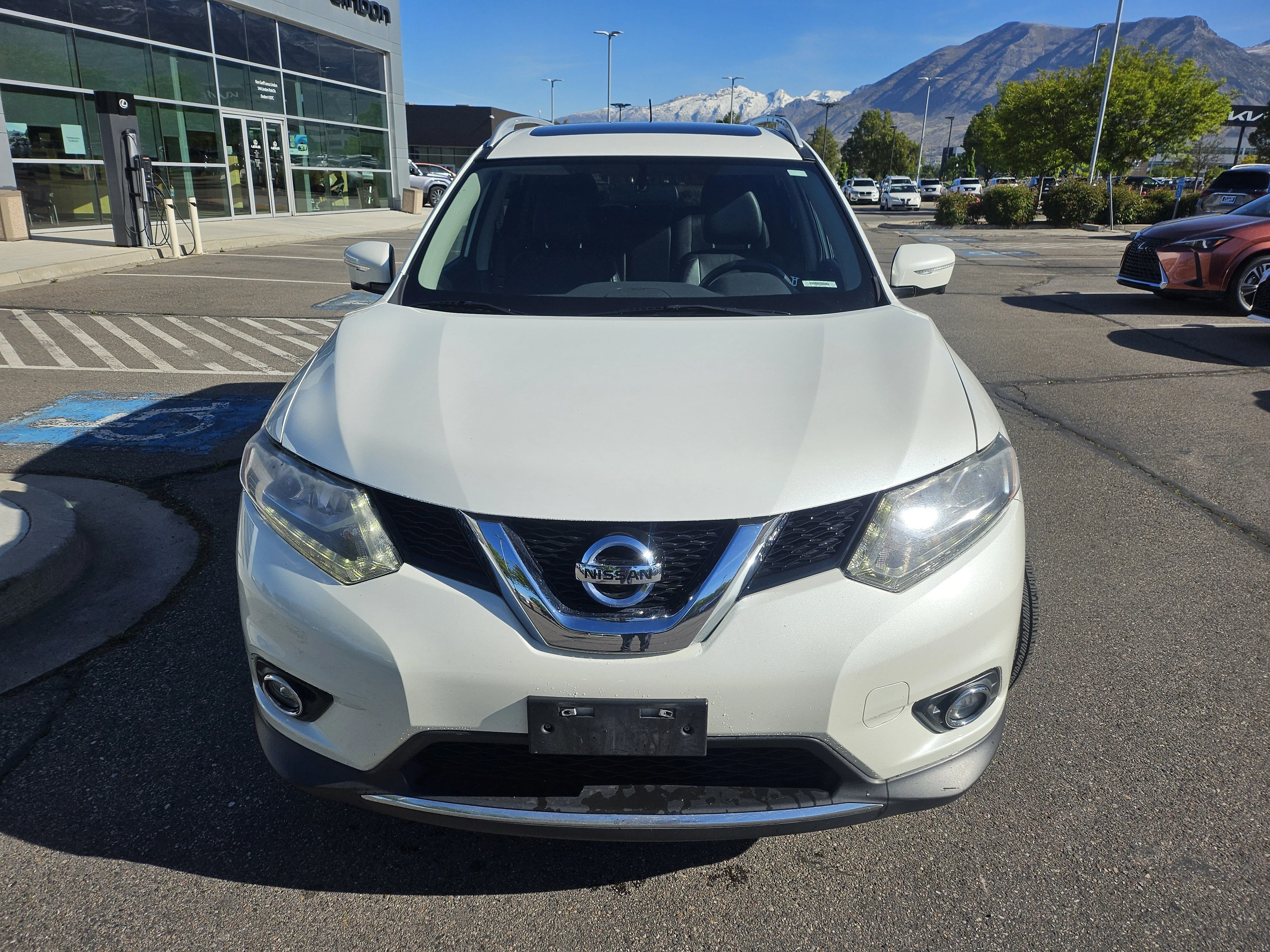 Used 2015 Nissan Rogue SL with VIN 5N1AT2MV8FC894362 for sale in Lindon, UT