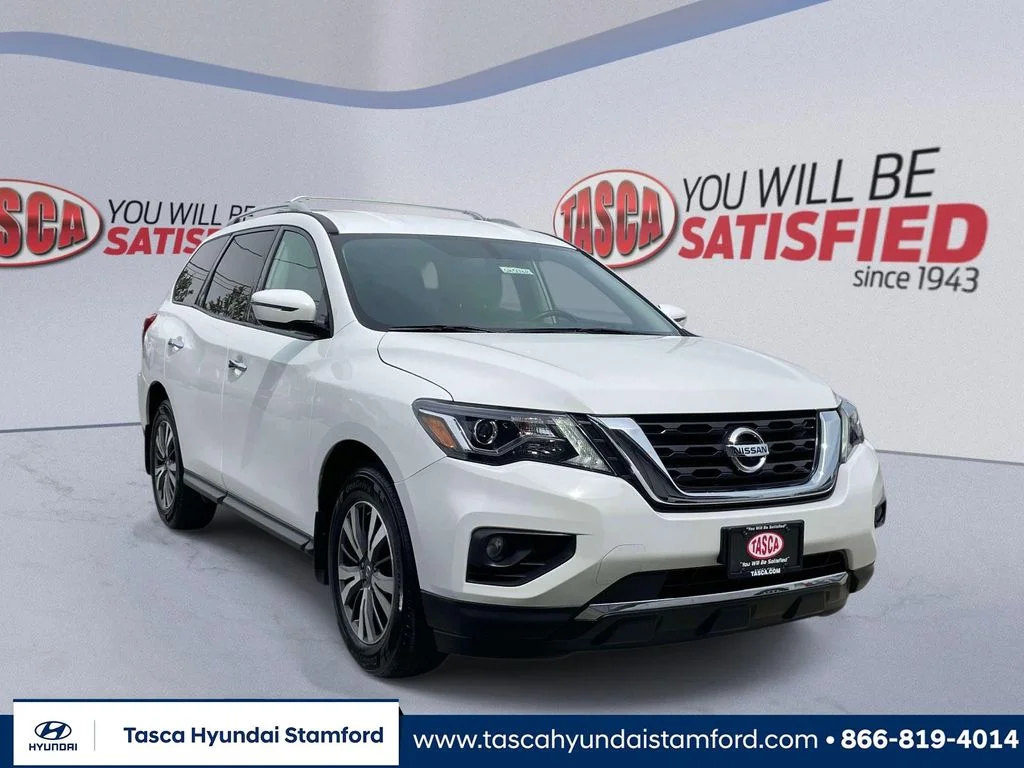 2018 Nissan Pathfinder SV