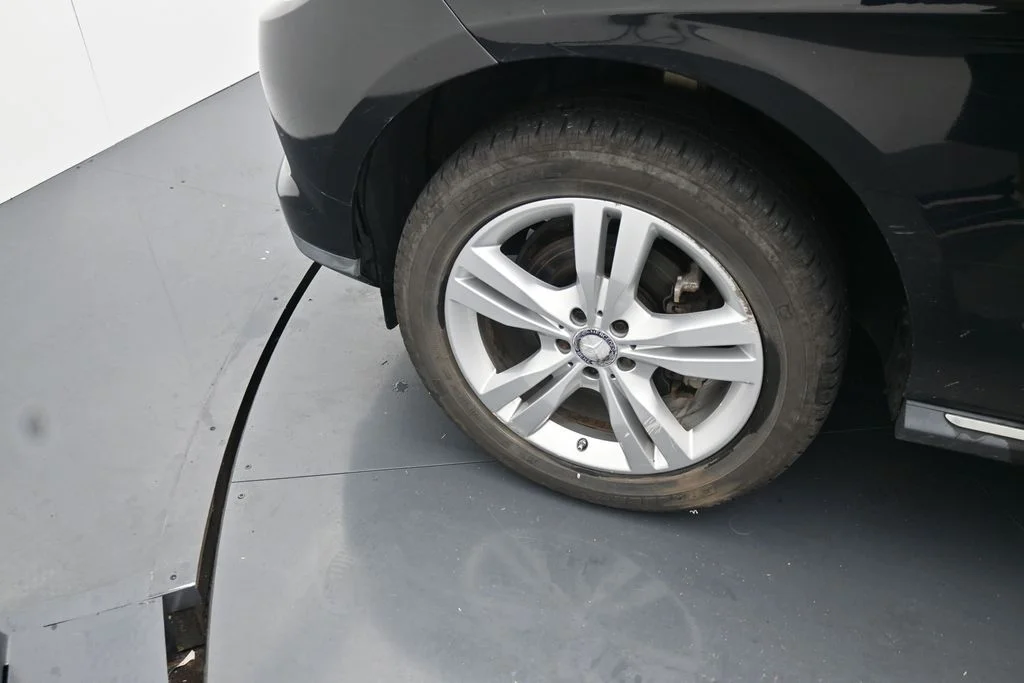 Used 2015  Mercedes-Benz ML 350 image 16
