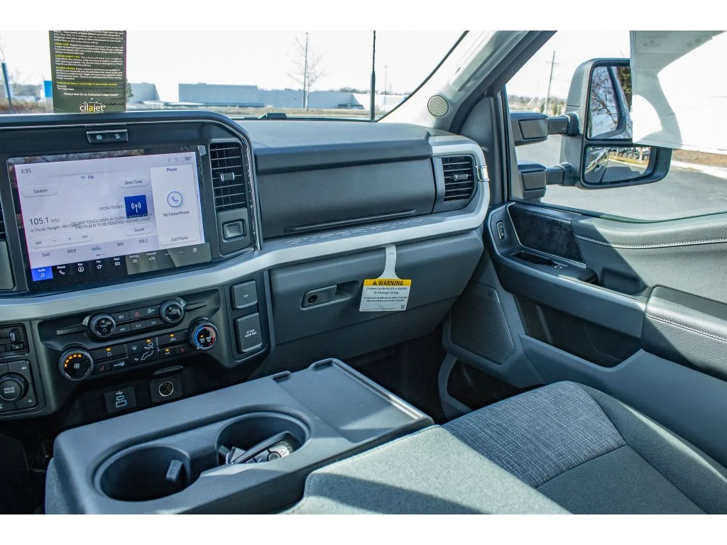 New 2026 Carbonized Gray Metallic Ford XLT image 36