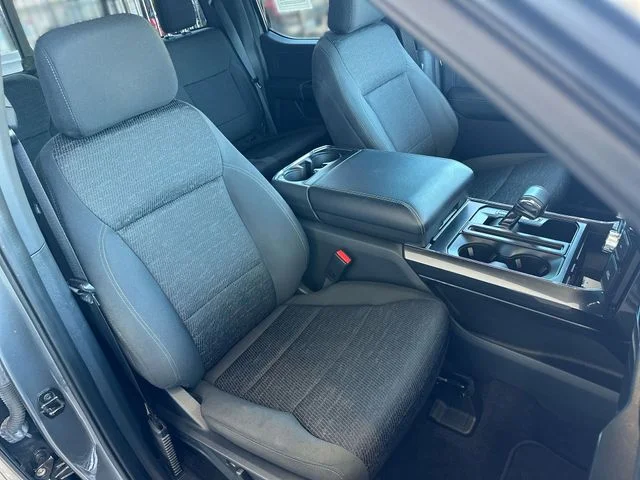 Used 2022 Gray Ford XLT image 27
