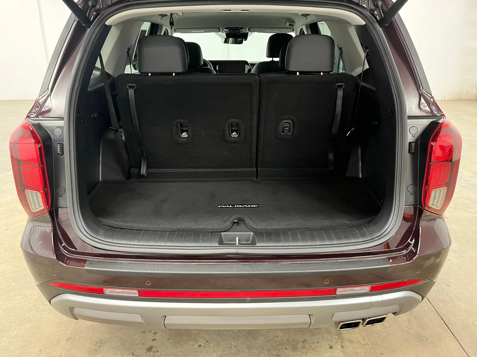 Used 2023 Red Hyundai SEL image 22