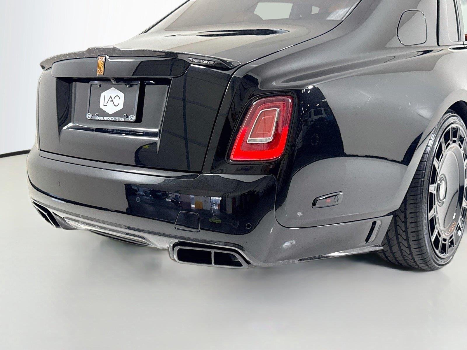 Used 2027 Black Diamond Rolls-Royce Sedan | Full Carbon Mansory Widebody image 46