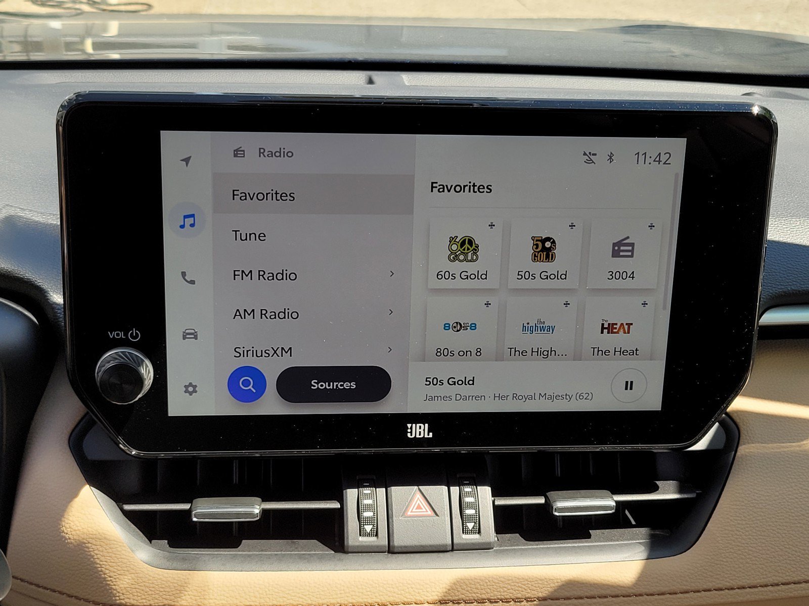 Certified Used 2025  Toyota Limited image 18