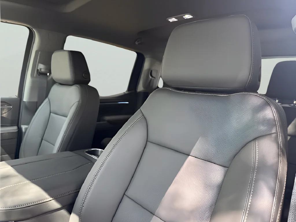 2026 GMC Sierra 1500 SLT - Photo 10