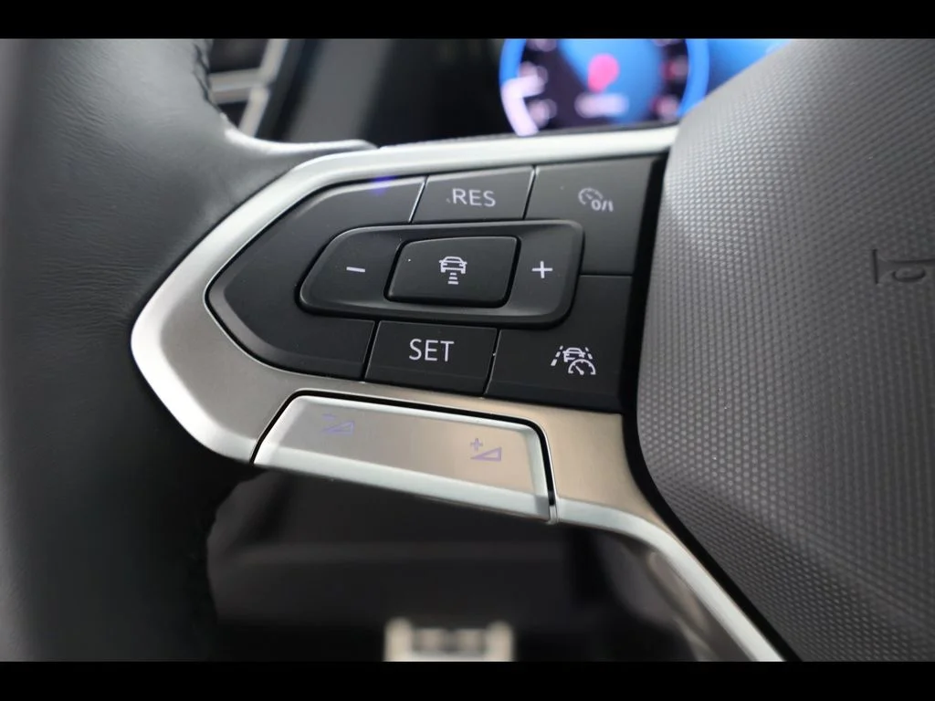 2026 Volkswagen Atlas Cross Sport SEL Premium R-LINE - Photo 24