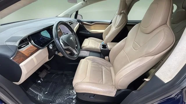 Used 2017 Blue Tesla 90D image 18