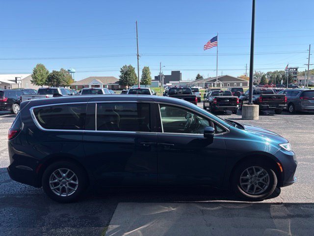 Used 2023 Blue Chrysler Touring L image 5