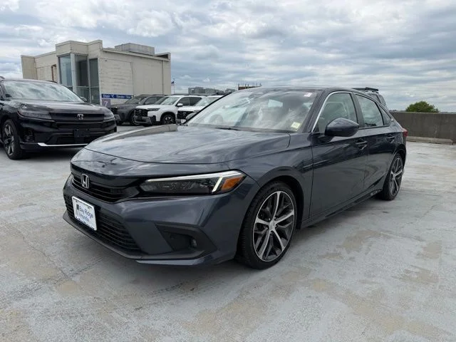 Used 2024 Gray Honda Touring image 3