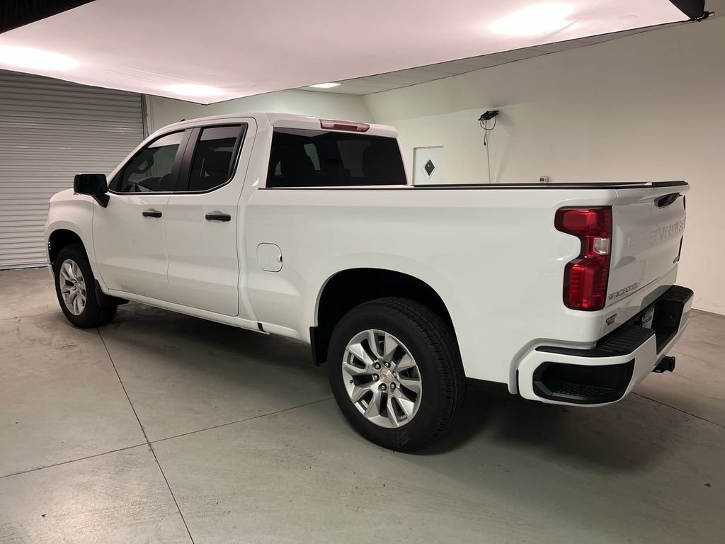 New 2026 Summit White Chevrolet Custom image 6