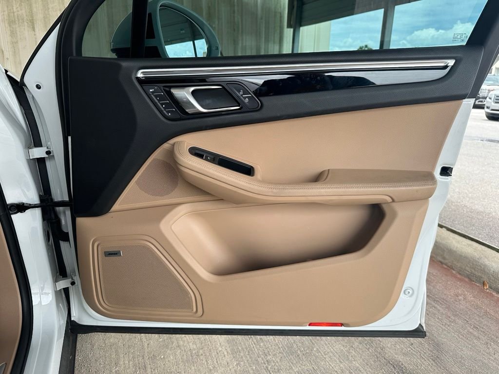 Used 2020  Porsche S image 38