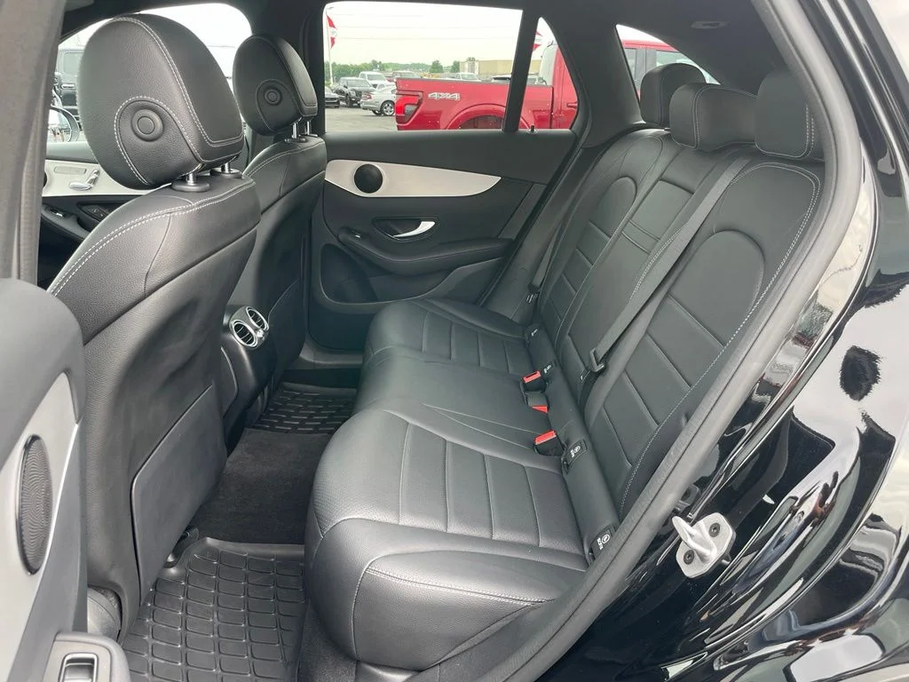 Used 2022 Black Mercedes-Benz GLC 300 image 8