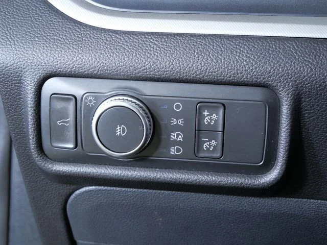 Certified Used 2020 Silver Ford XLT image 22
