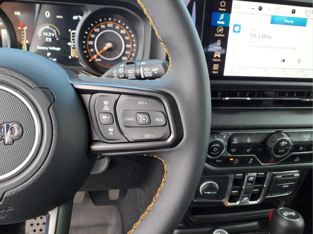 Used 2024 Blue Jeep Sport S image 23