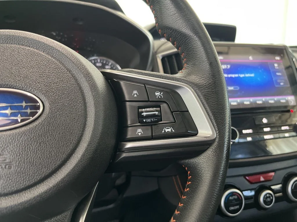 Used 2019 Silver Subaru 2.0i Limited image 8