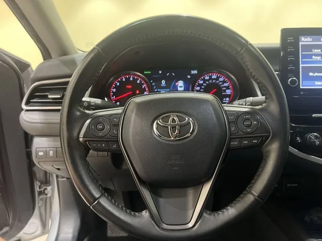 2022 Toyota Camry XSE - Photo 10