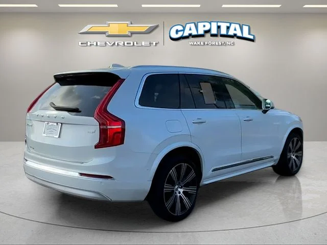 Used 2022 White Volvo T8 Inscription 7 Passenger image 5