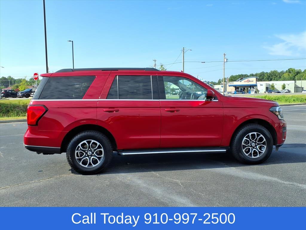 Used 2022 Red Ford XLT image 4
