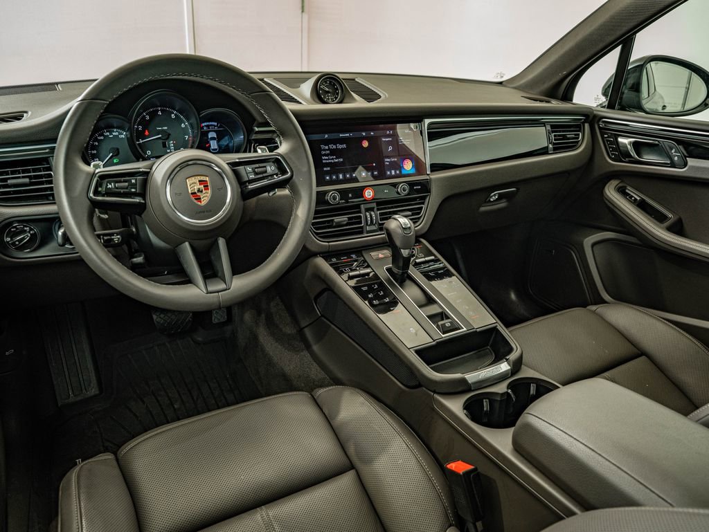 Used 2025 Jet Black Metallic Porsche  image 4