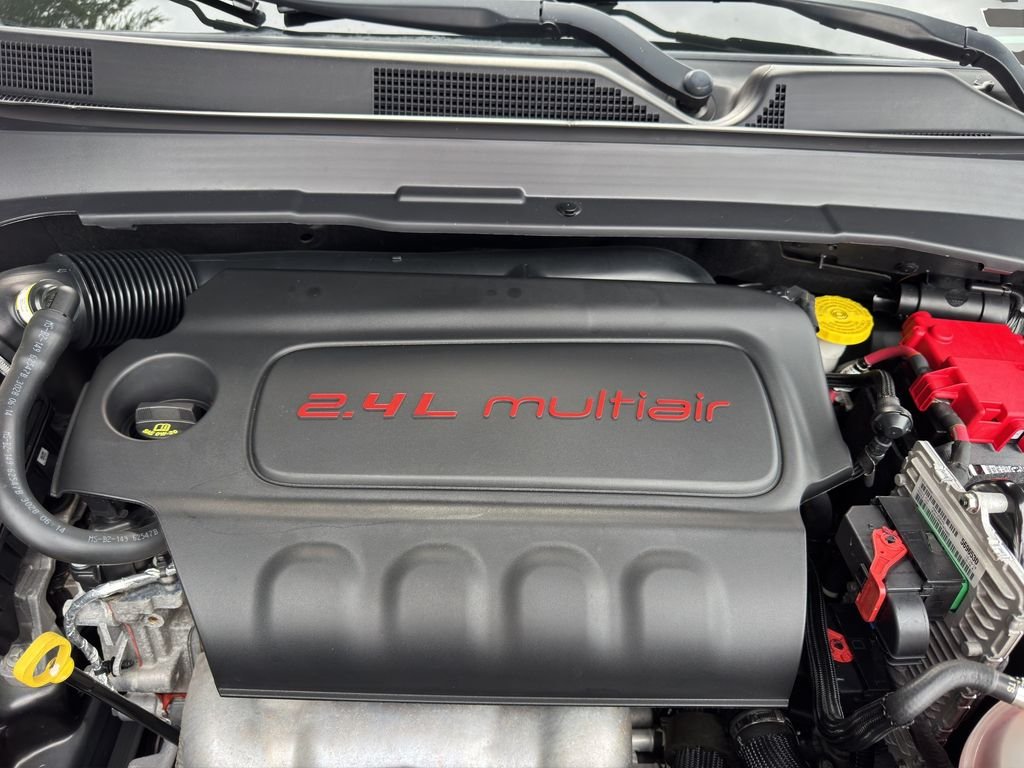 Used 2019 Granite Crystal Met Jeep Altitude image 20