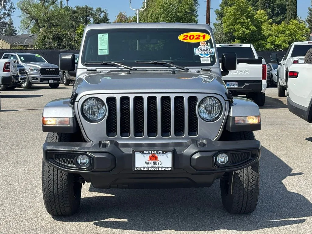Used 2021 Billet Silver Metallic Clear Coat Jeep Sahara Altitude image 6