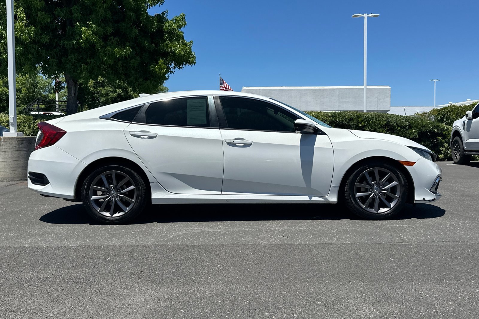 Used 2020 White Honda EX image 3