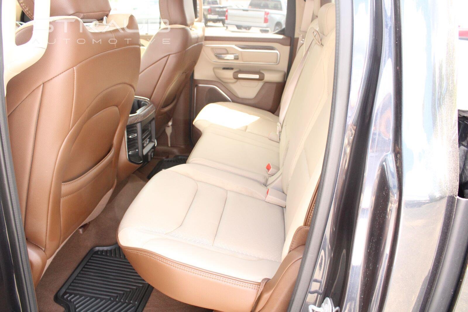 Used 2019 Maximum Steel Metallic Clearcoat Ram Laramie image 18