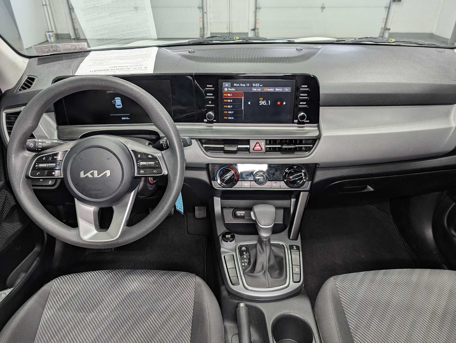 Used 2024 Snow White Pearl Kia LX image 17