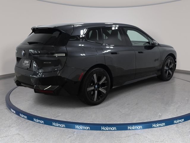 Certified Used 2025 Dark Graphite Metallic BMW xDrive50 image 5