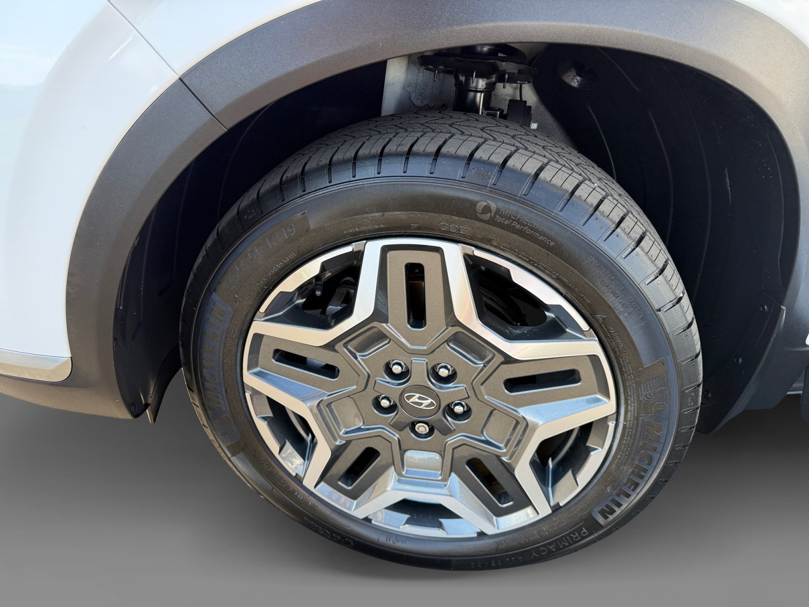 Certified Used 2023 White Pearl Hyundai SEL Convenience image 9