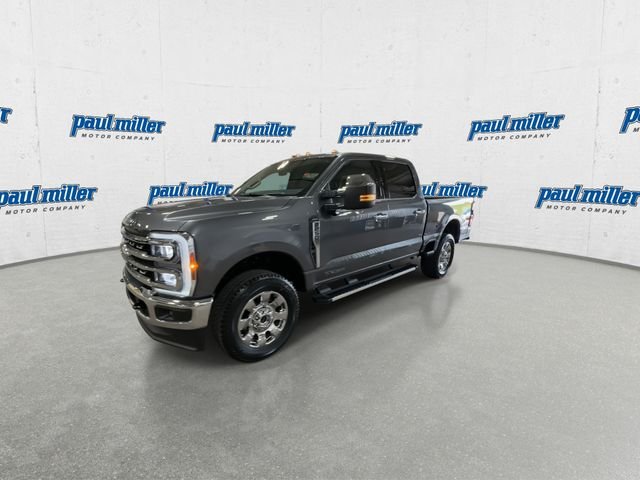 New 2026 Gray Ford Lariat image 5