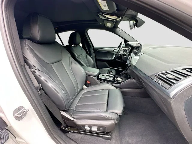 Used 2023 White BMW xDrive30i image 28