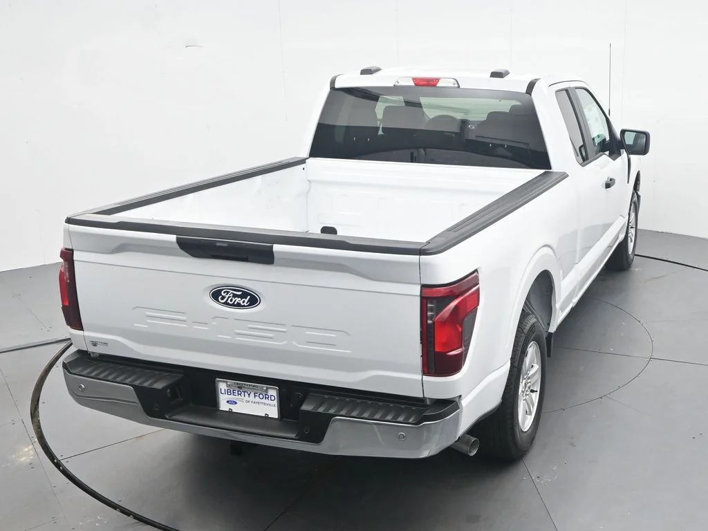 New 2026 Oxford White Ford XL image 37