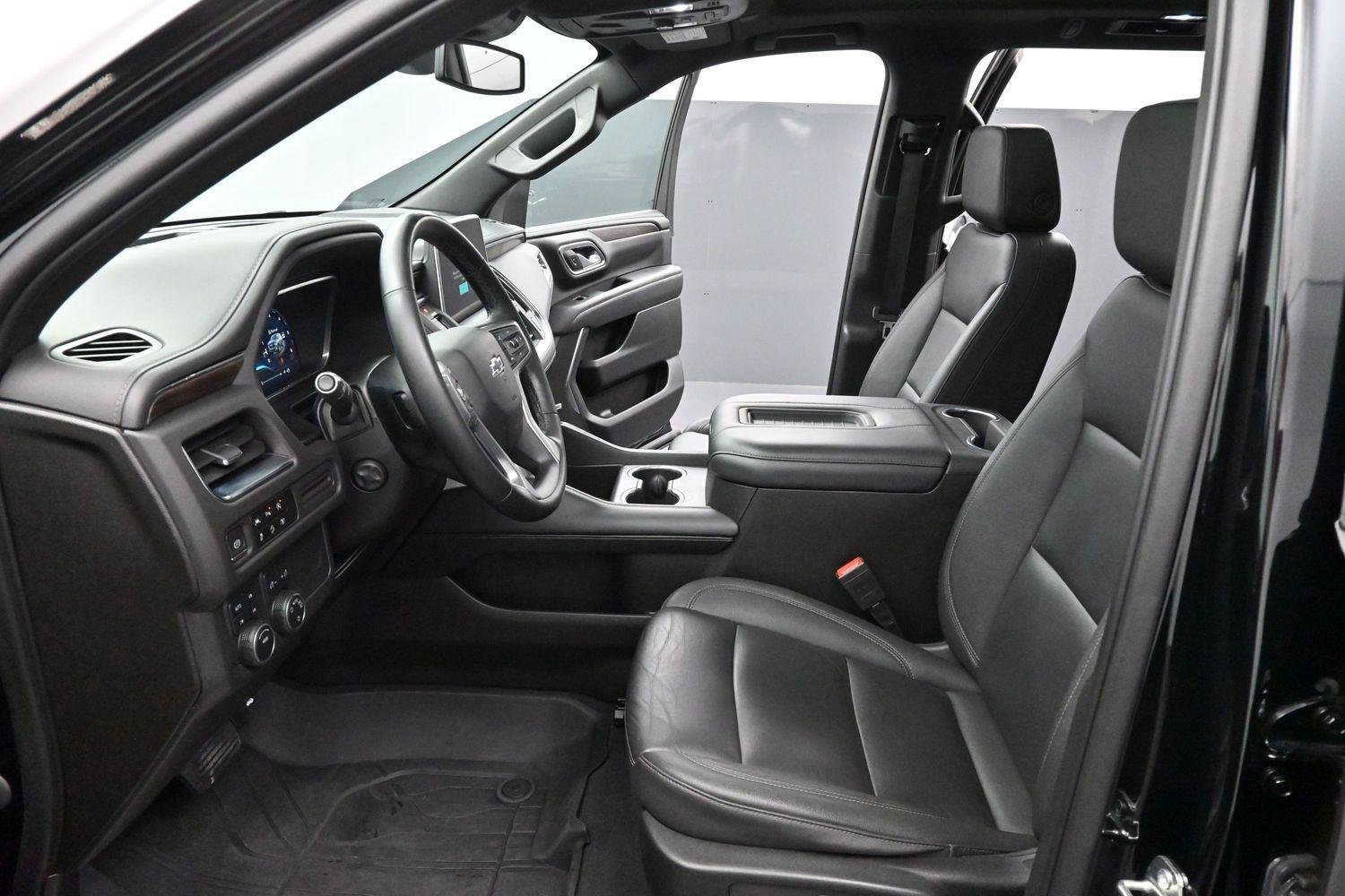 Used 2023 Black Chevrolet Z71 image 12