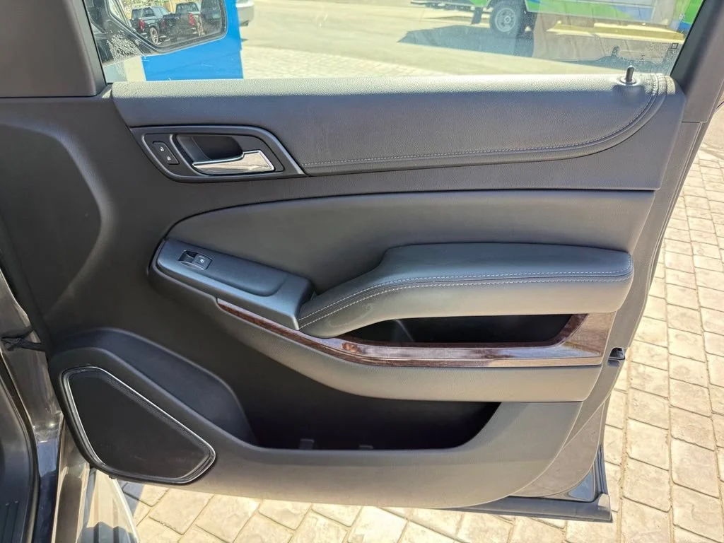 Used 2015 IRIDIUM METALLIC GMC SLE image 18