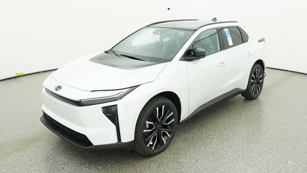 New 2026 Wind Chill Pearl Toyota Limited image 31