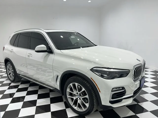 Certified Used 2021 White BMW xDrive40i image 7