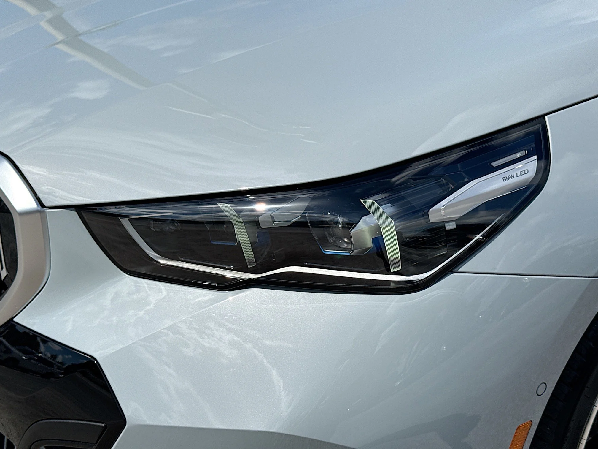 New 2027 Brooklyn Grey Metallic BMW 530i xDrive image 9
